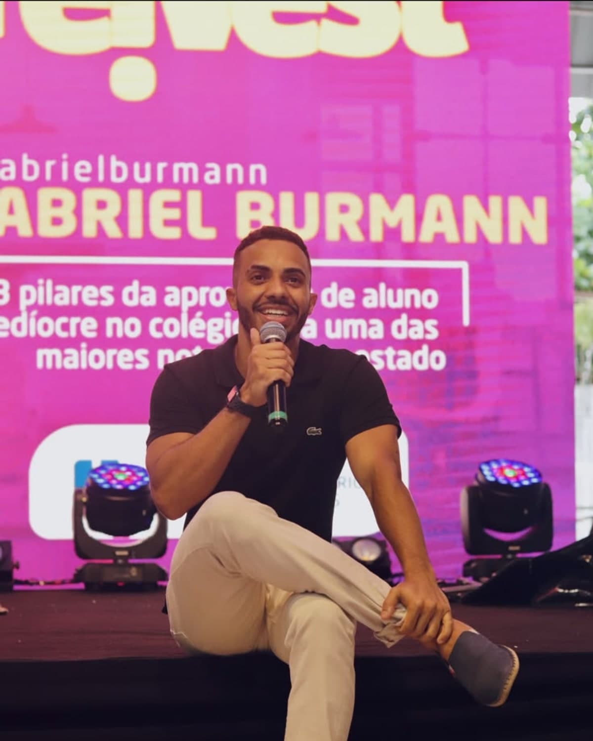 Burmann durante uma palestra